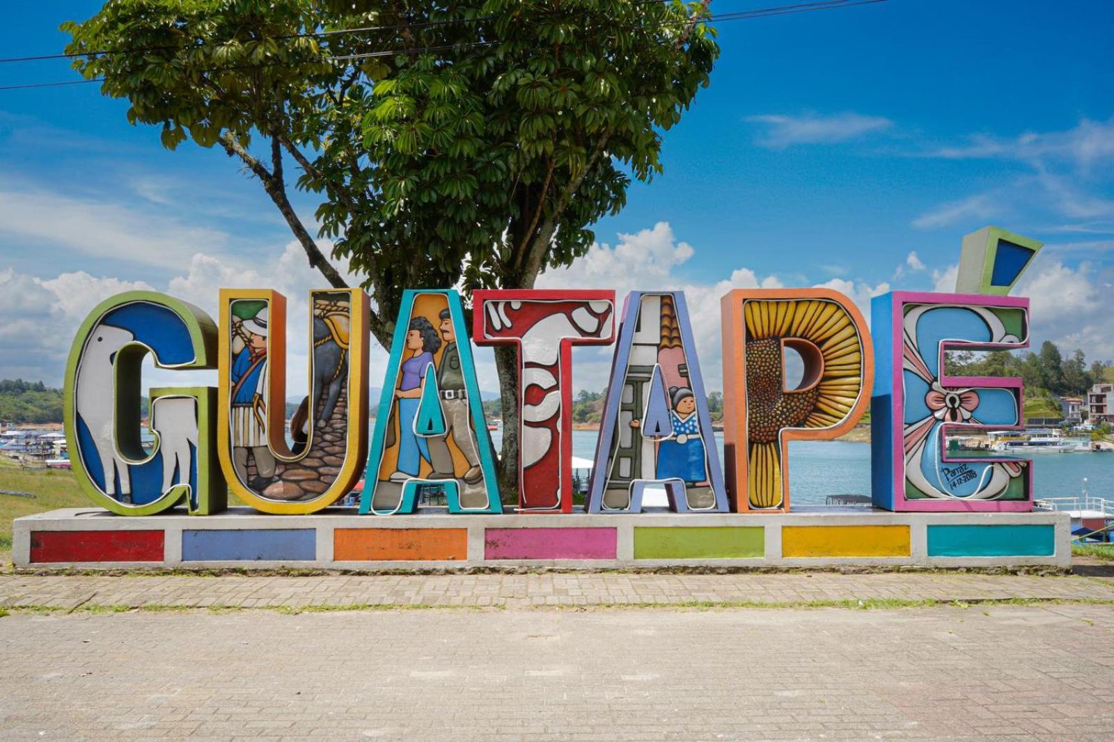 Hotel Casa Verde Guatapé エクステリア 写真